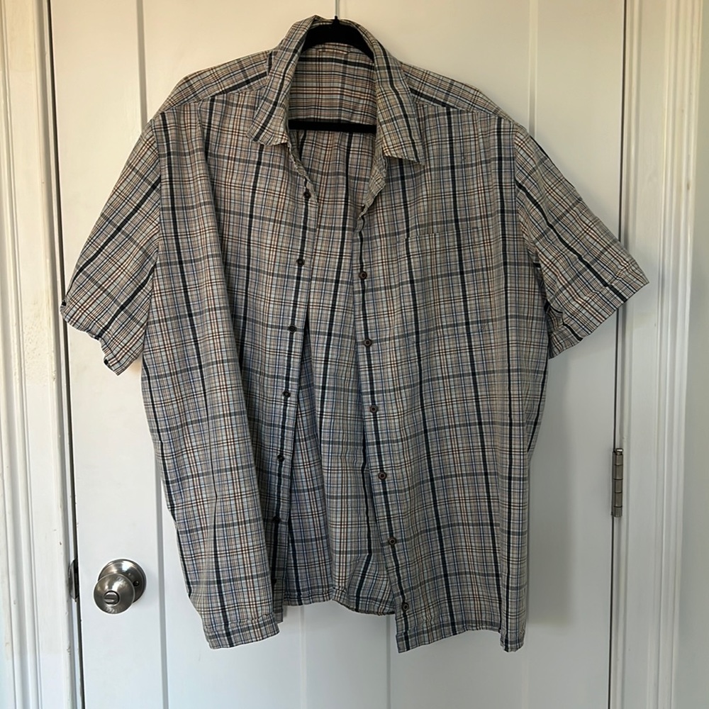 Men’s casual button down